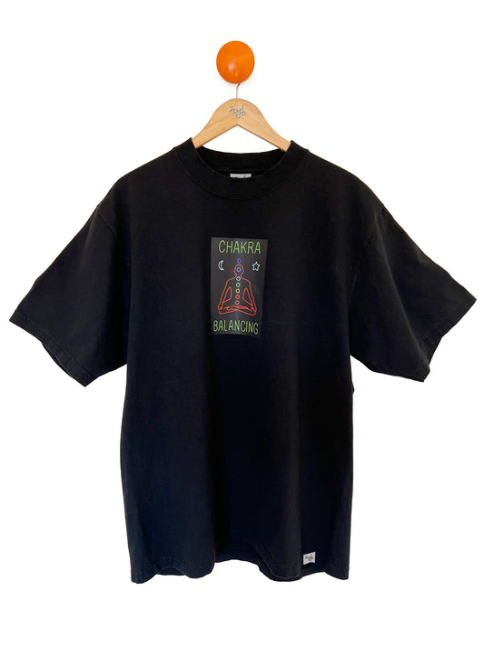 chakra tee - black